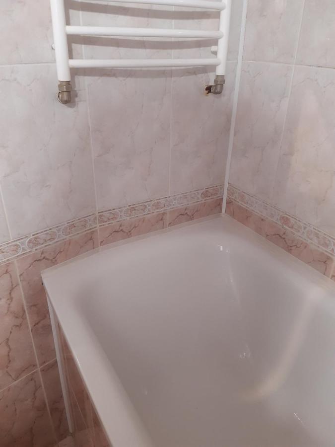 4 Площа Гагаріна Apartment Vinnytsia Bagian luar foto